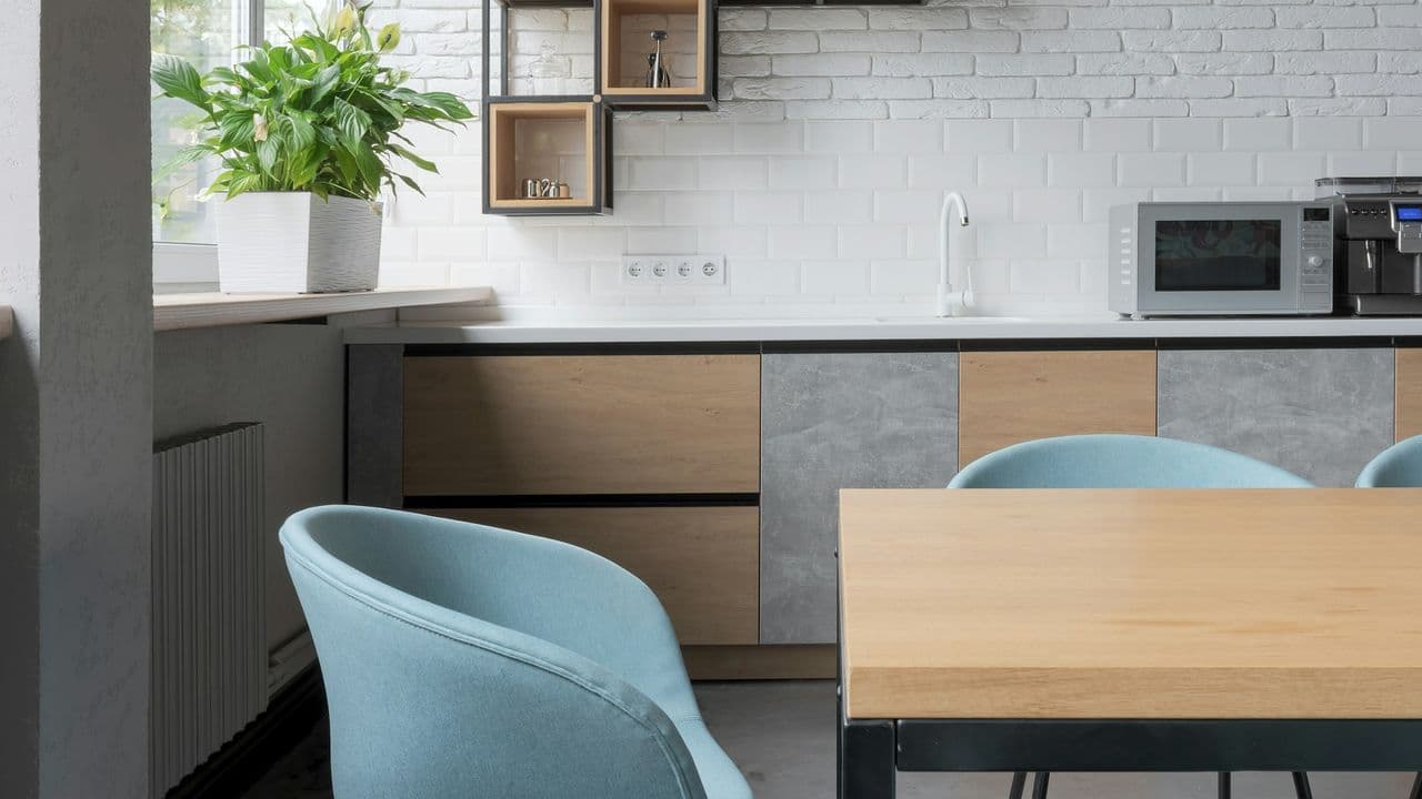 Küche in Holz und Beton Look