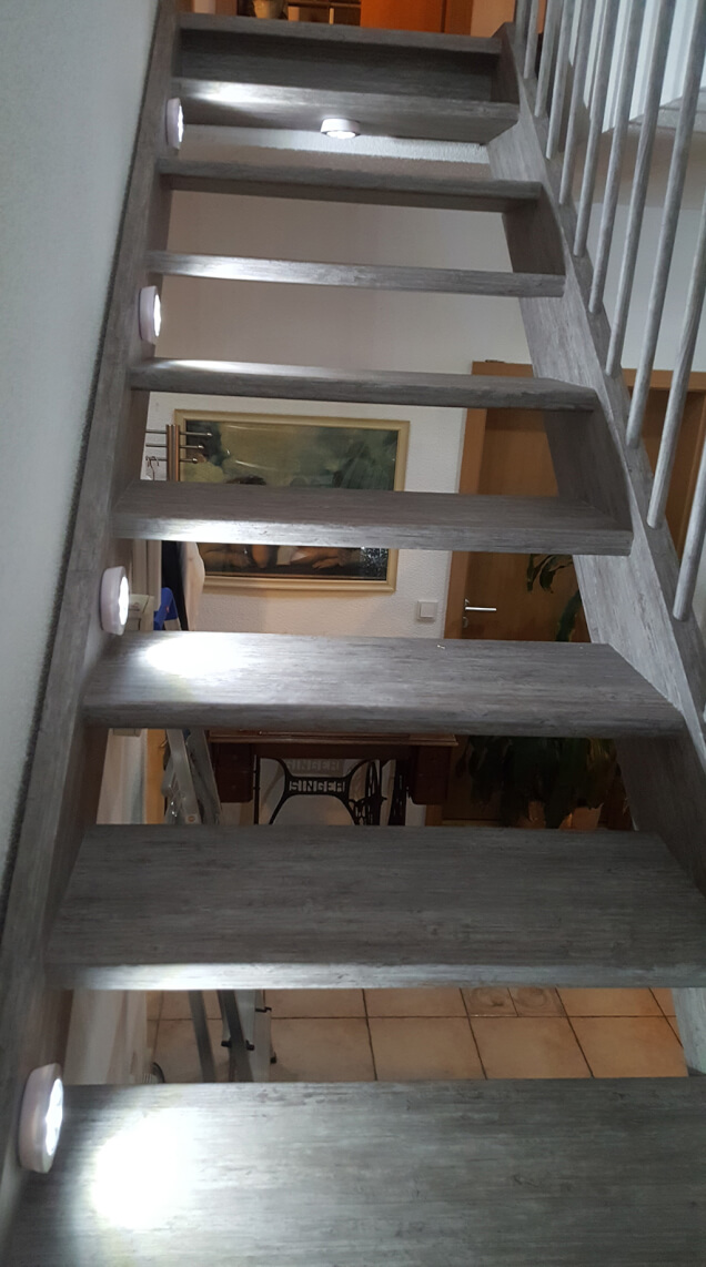 Treppenrenovierung Von Holz Braun Zu Holzoptik Grau 01
