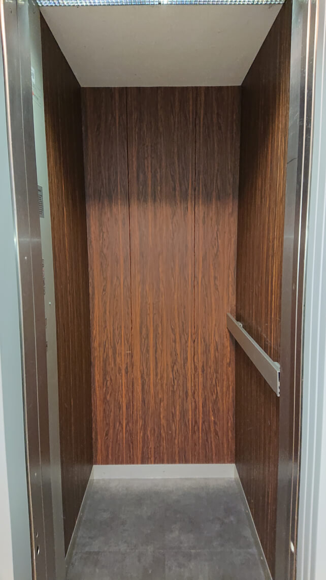 Moebelfolie Haus Aufzug Edelstahl silber RM004 01