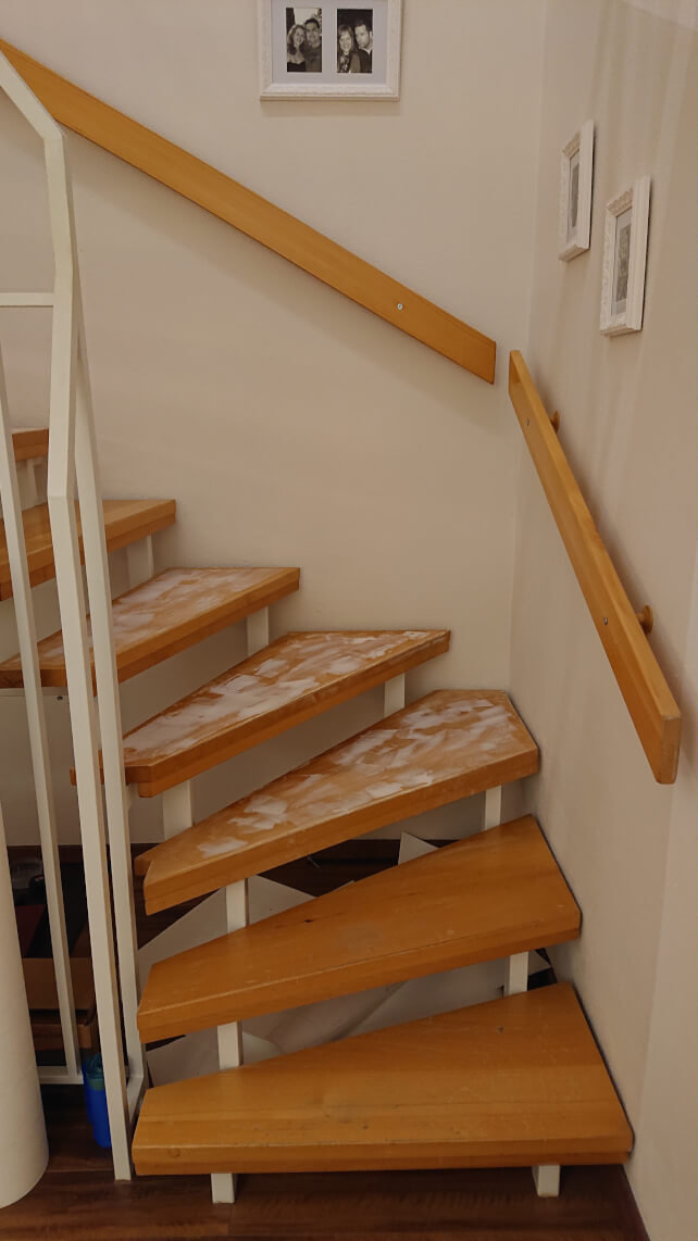 Moebelfolie Haus Treppenstufen Handlauf weiss S115 01