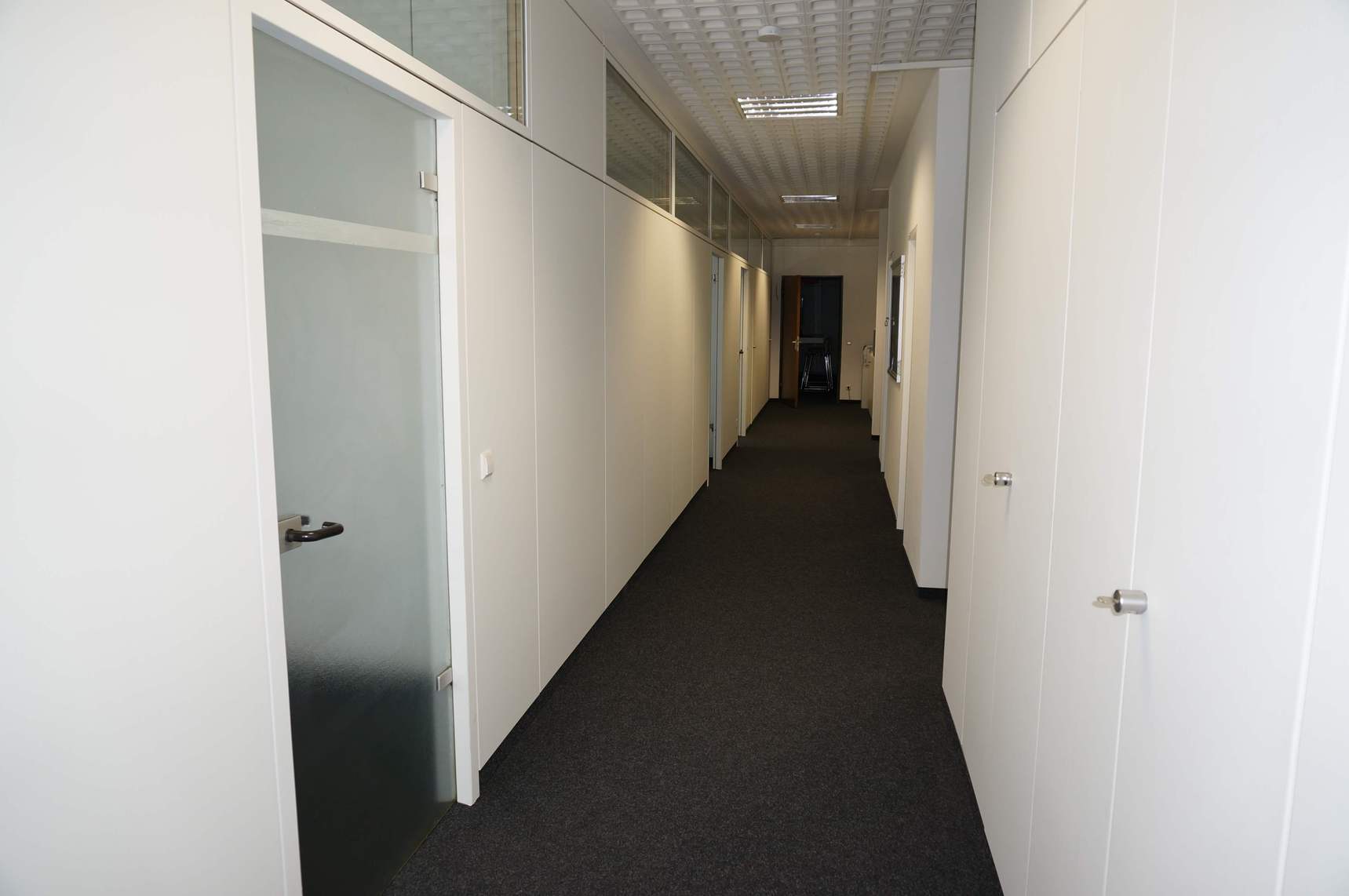 resimdo office partition white film: S115 Limewashed White - example