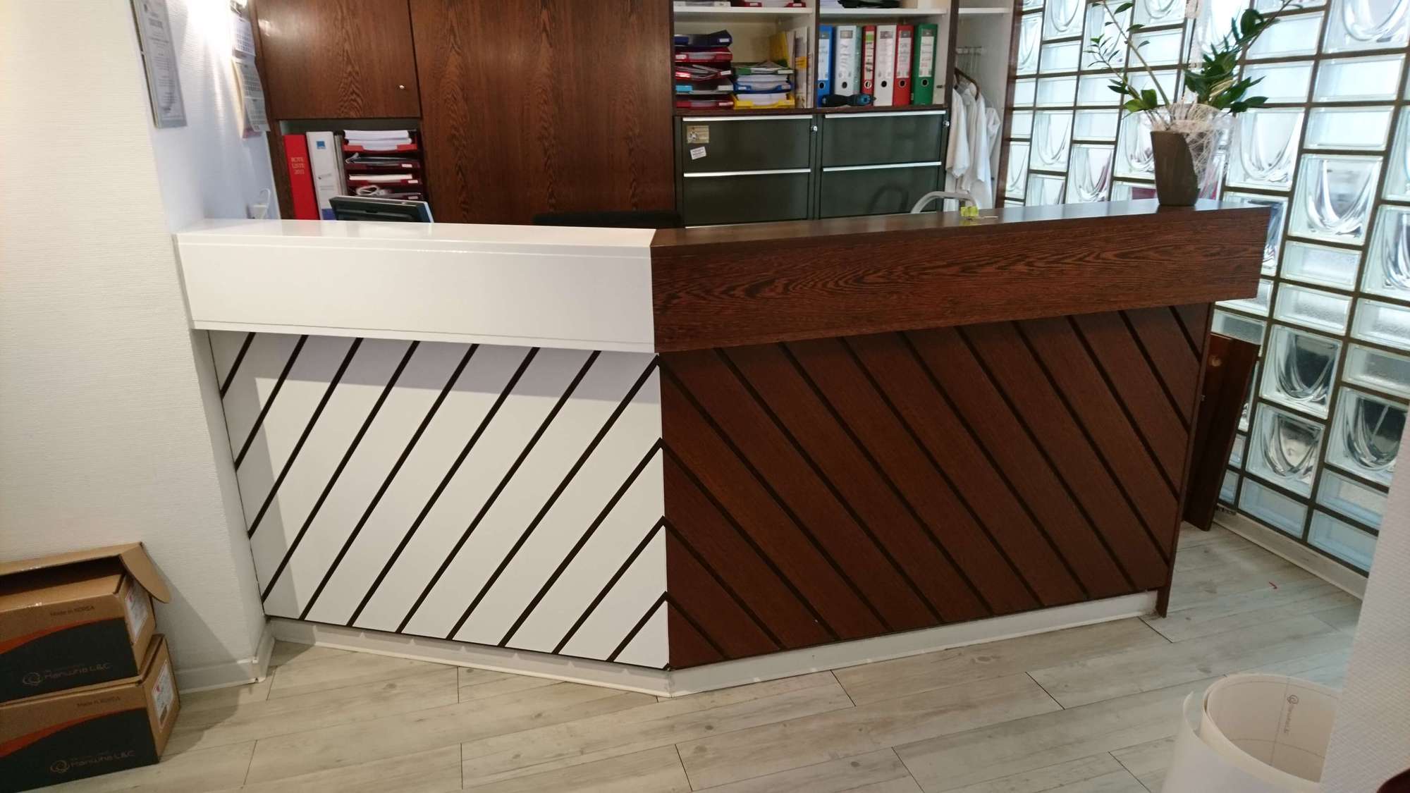 resimdo medical practice reception counter film white example