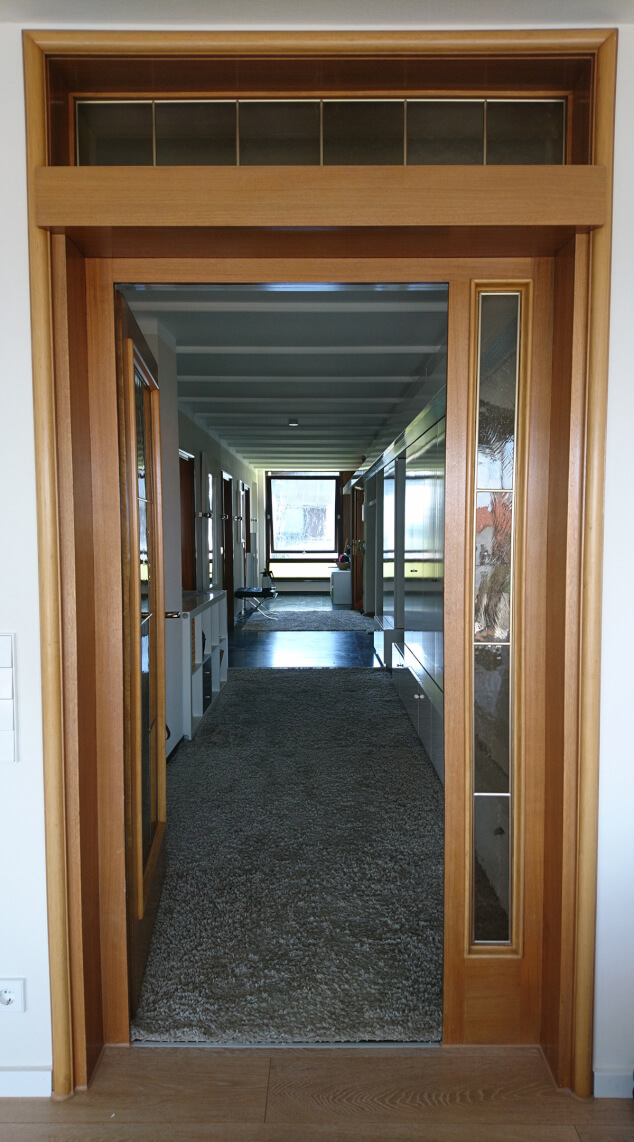 Alte Türe mit Glaseinsatz Tuerfolie Flur Tueren Schrank weiß HS204 10
